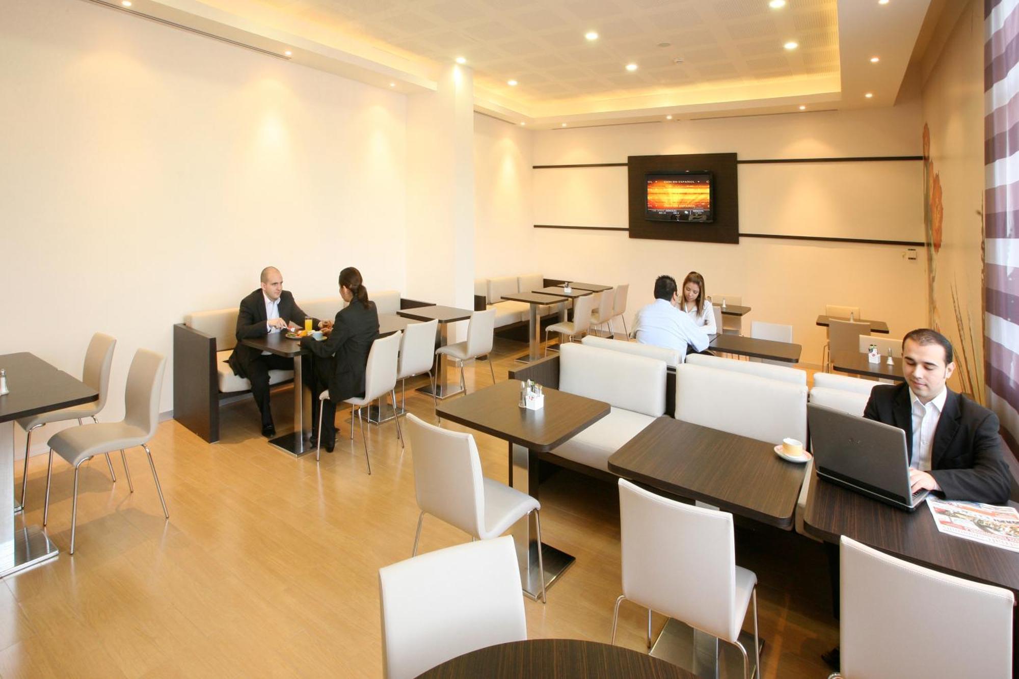 Ibis Monterrey Valle San Pedro Garza Garcia ภายนอก รูปภาพ