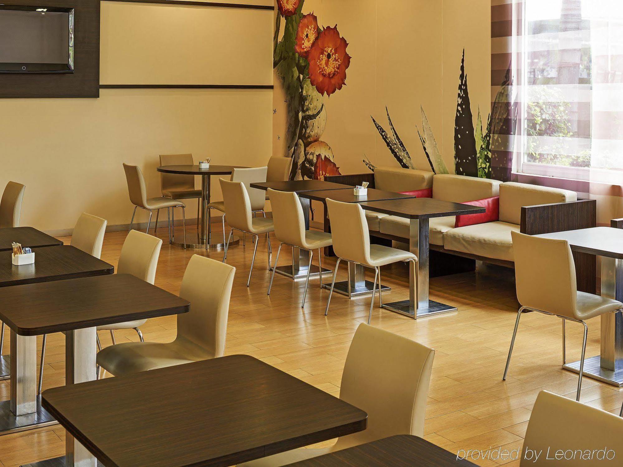 Ibis Monterrey Valle San Pedro Garza Garcia ภายนอก รูปภาพ